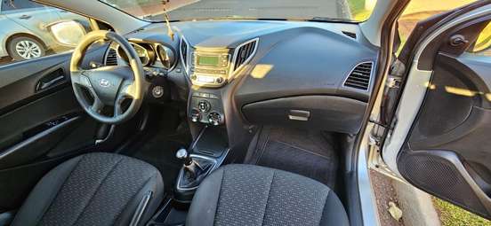 HYUNDAI-HB20-2017