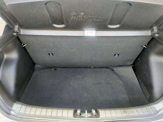 HYUNDAI-HB20-2023