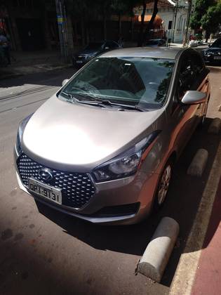 HYUNDAI HB20 1.6 COMFORT PLUS 16V FLEX 4P AUTOMÁTICO