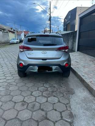 HYUNDAI-HB20X-2016