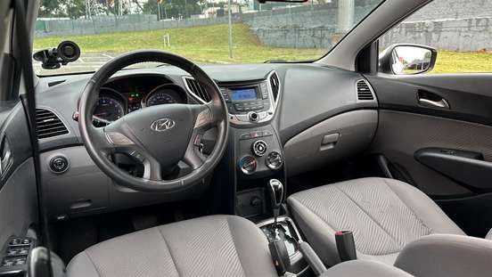 HYUNDAI-HB20-2013