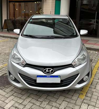 HYUNDAI-HB20-1.6 PREMIUM 16V FLEX 4P MANUAL HYUNDAI-HB20-2012