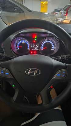 HYUNDAI-HB20-2015