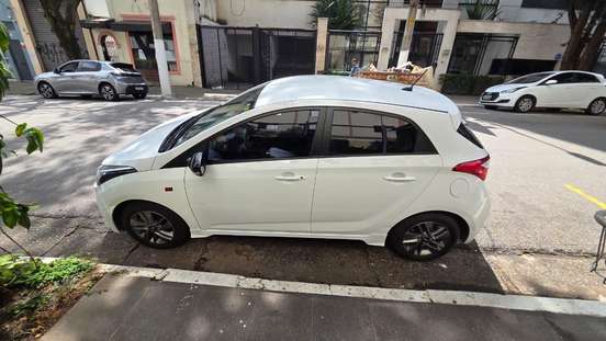 HYUNDAI-HB20-2015