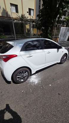 HYUNDAI-HB20-2015