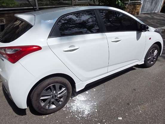 HYUNDAI-HB20-1.6 SPICY 16V FLEX 4P MANUAL HYUNDAI-HB20-2015
