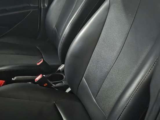 HYUNDAI-HB20-1.6 SPICY 16V FLEX 4P MANUAL HYUNDAI-HB20-2015