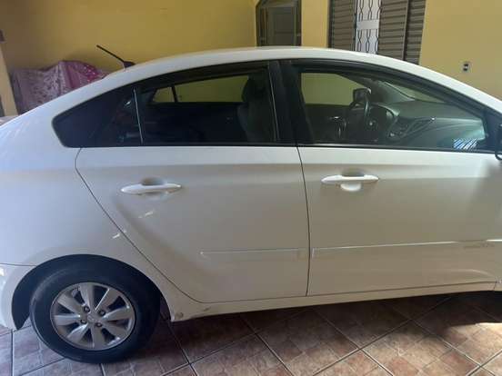 HYUNDAI-HB20S-1.6 COMFORT PLUS 16V FLEX 4P MANUAL HYUNDAI-HB20S-2015