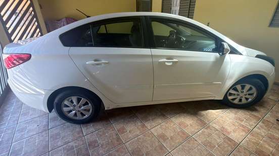 HYUNDAI-HB20S-2015