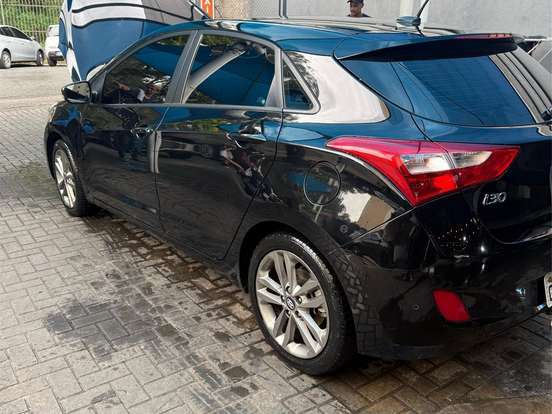 HYUNDAI-I30-1.8 MPI 16V GASOLINA 4P AUTOMATICO HYUNDAI-I30-2015