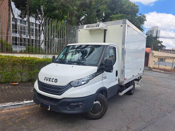 IVECO DAILY 3.0 TURBO DIESEL 35-150 CHASSI CS MANUAL