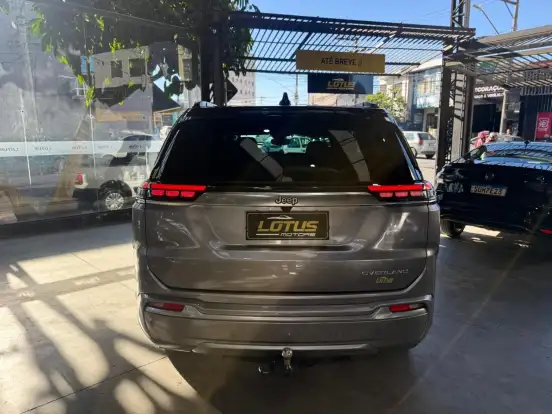 JEEP-COMMANDER-2023