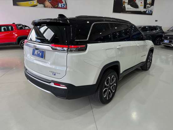 JEEP-COMMANDER-2022