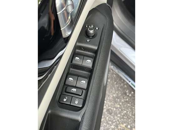 JEEP-COMMANDER-2022