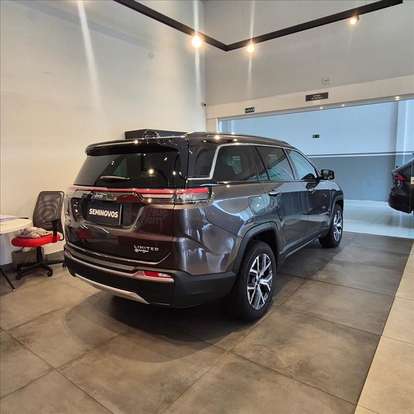 JEEP-COMMANDER-2025