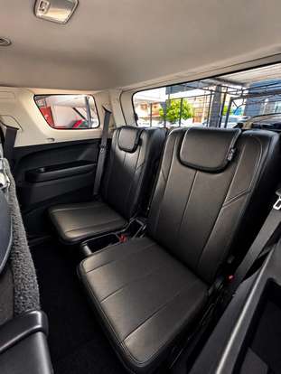 JEEP-COMMANDER-2023