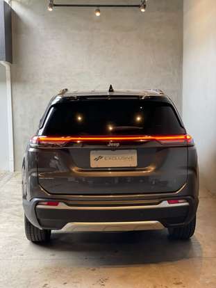 JEEP-COMMANDER-2025