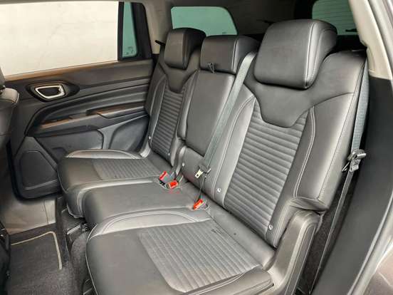 JEEP-COMMANDER-2025