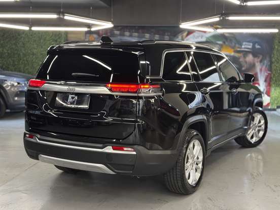 JEEP-COMMANDER-2023