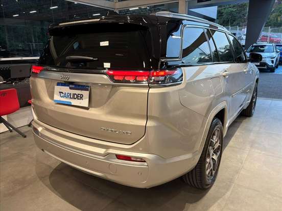 JEEP-COMMANDER-2024