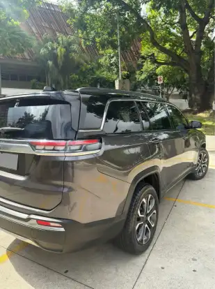 JEEP-COMMANDER-2022