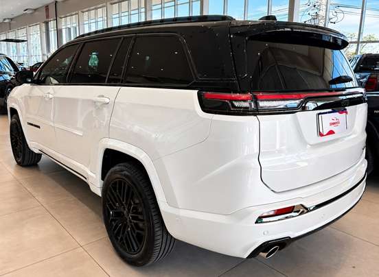 JEEP-COMMANDER-2025