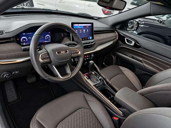 JEEP-COMMANDER-2022