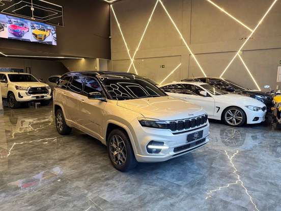 JEEP-COMMANDER-2022