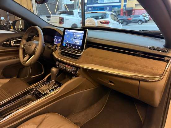 JEEP-COMMANDER-2022