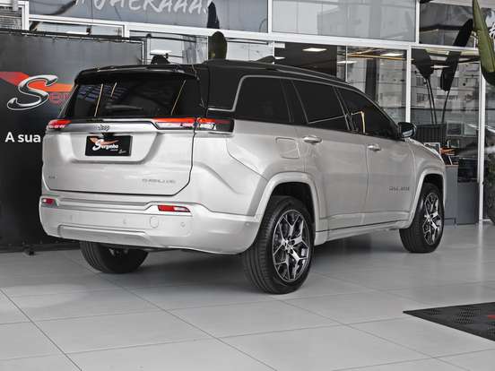 JEEP-COMMANDER-2024