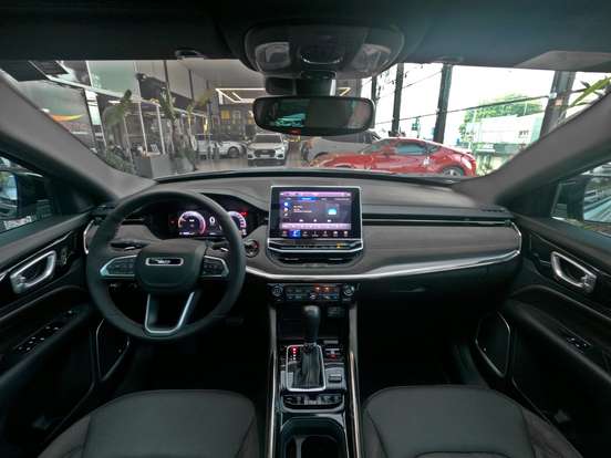 JEEP-COMMANDER-2024