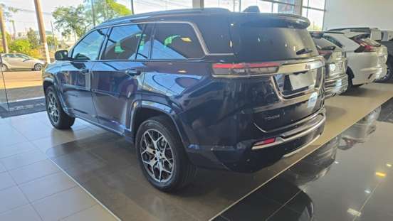 JEEP-COMMANDER-2022