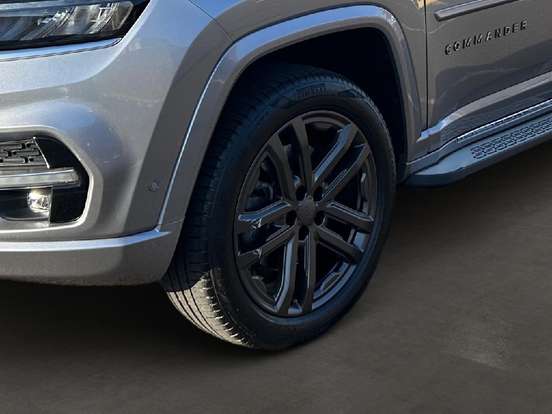 JEEP-COMMANDER-2025