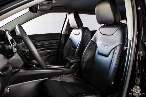 JEEP-COMPASS-2024