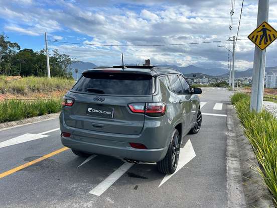 JEEP-COMPASS-2024