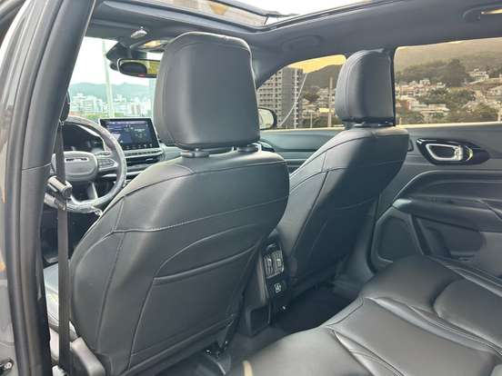 JEEP-COMPASS-2024