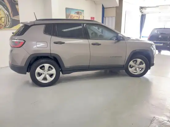 JEEP-COMPASS-2.0 16V FLEX SPORT AUTOMÁTICO JEEP-COMPASS-2017
