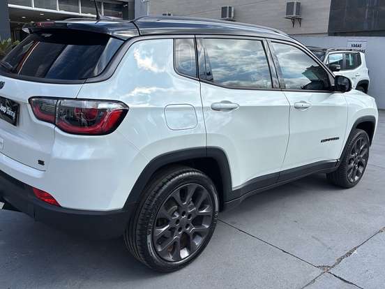 JEEP-COMPASS-2.0 16V DIESEL S 4X4 AUTOMÁTICO JEEP-COMPASS-2021