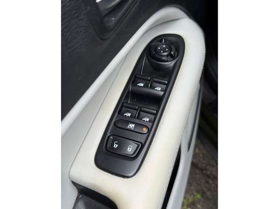 JEEP-COMPASS-2.0 16V FLEX LONGITUDE AUTOMÁTICO JEEP-COMPASS-2017