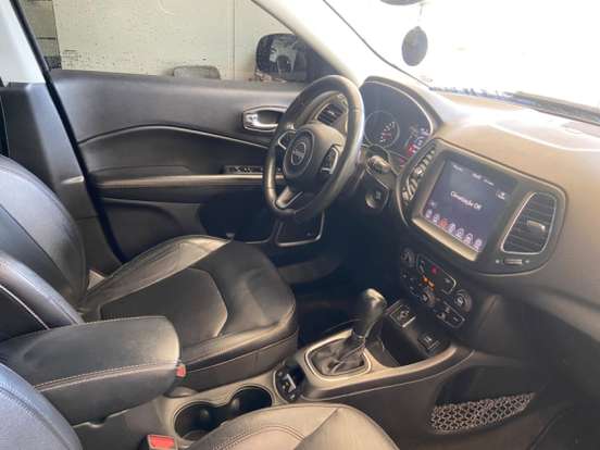 JEEP-COMPASS-2.0 16V FLEX LONGITUDE AUTOMÁTICO JEEP-COMPASS-2017