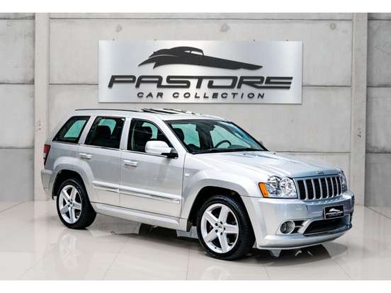 JEEP-GRAND CHEROKEE-6.1 SRT HEMI 4X4 V8 16V GASOLINA 4P AUTOMÁTICO JEEP-GRAND CHEROKEE-2006