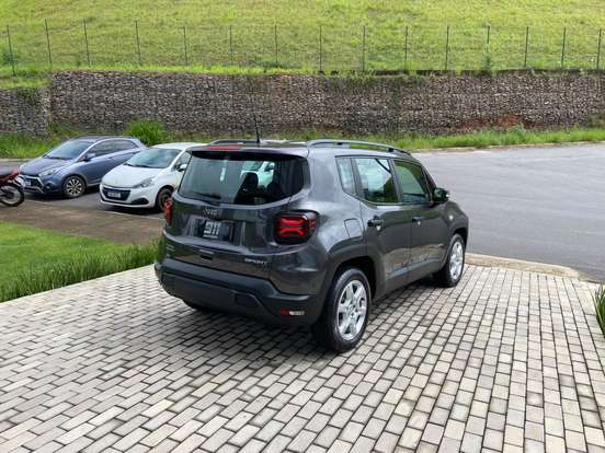 JEEP-RENEGADE-2023