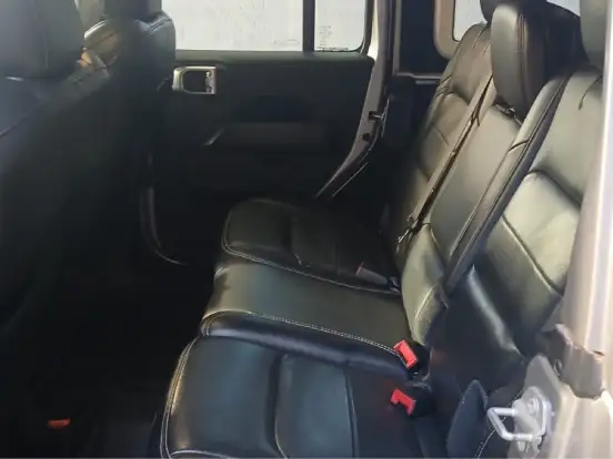 JEEP-WRANGLER-2.0 TURBO GASOLINA UNLIMITED OVERLAND 4P 4X4 AT8 JEEP-WRANGLER-2019