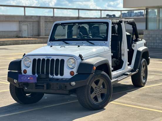 JEEP-WRANGLER-2012