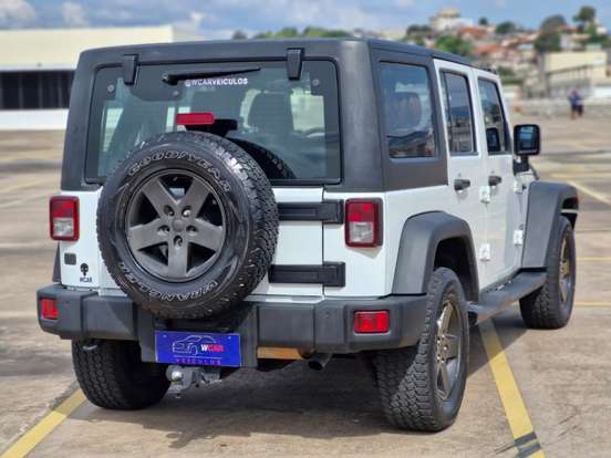 JEEP-WRANGLER-3.6 UNLIMITED SPORT 4X4 V6 GASOLINA 4P AUTOMÁTICO JEEP-WRANGLER-2012
