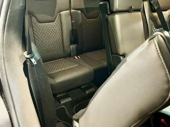 JEEP-COMMANDER-1.3 T270 TURBO FLEX OVERLAND AT6 JEEP-COMMANDER-2023