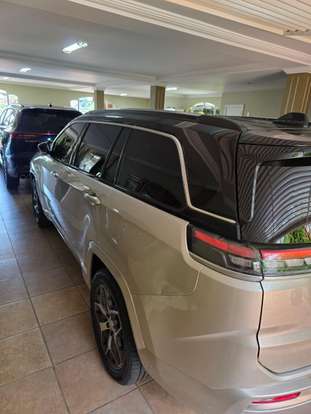 JEEP-COMMANDER-2022