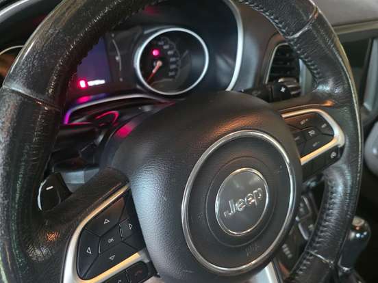 JEEP-COMPASS-2.0 16V DIESEL LONGITUDE 4X4 AUTOMÁTICO JEEP-COMPASS-2018