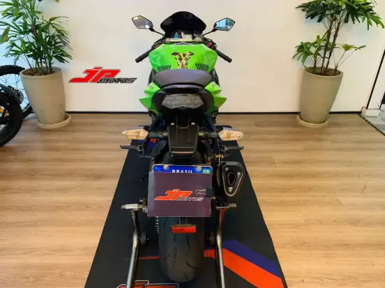 KAWASAKI-NINJA ZX-6R-2009