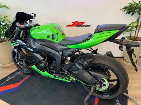 KAWASAKI-NINJA ZX-6R-2009